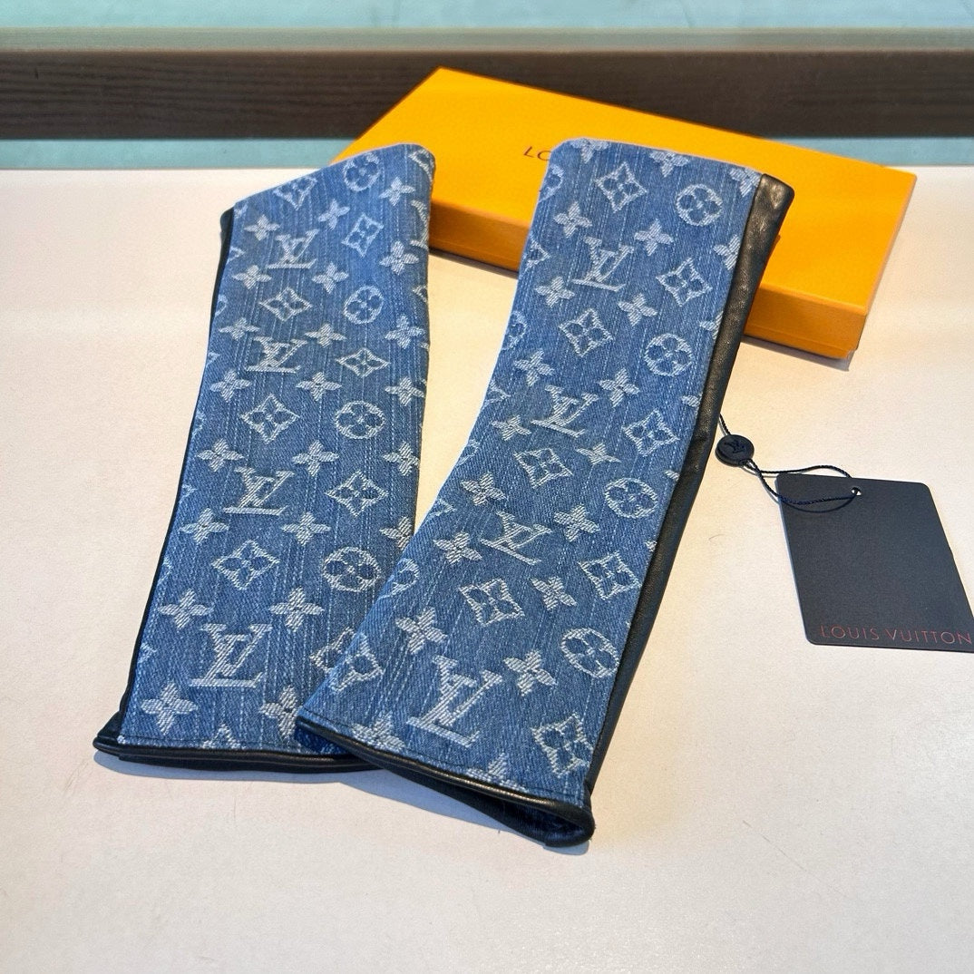 LOUIS VUITTON FINGERLESS LONG GLOVES IN AZURE BLUE MONOGRAM DENIM AND BLACK LAMBSKIN