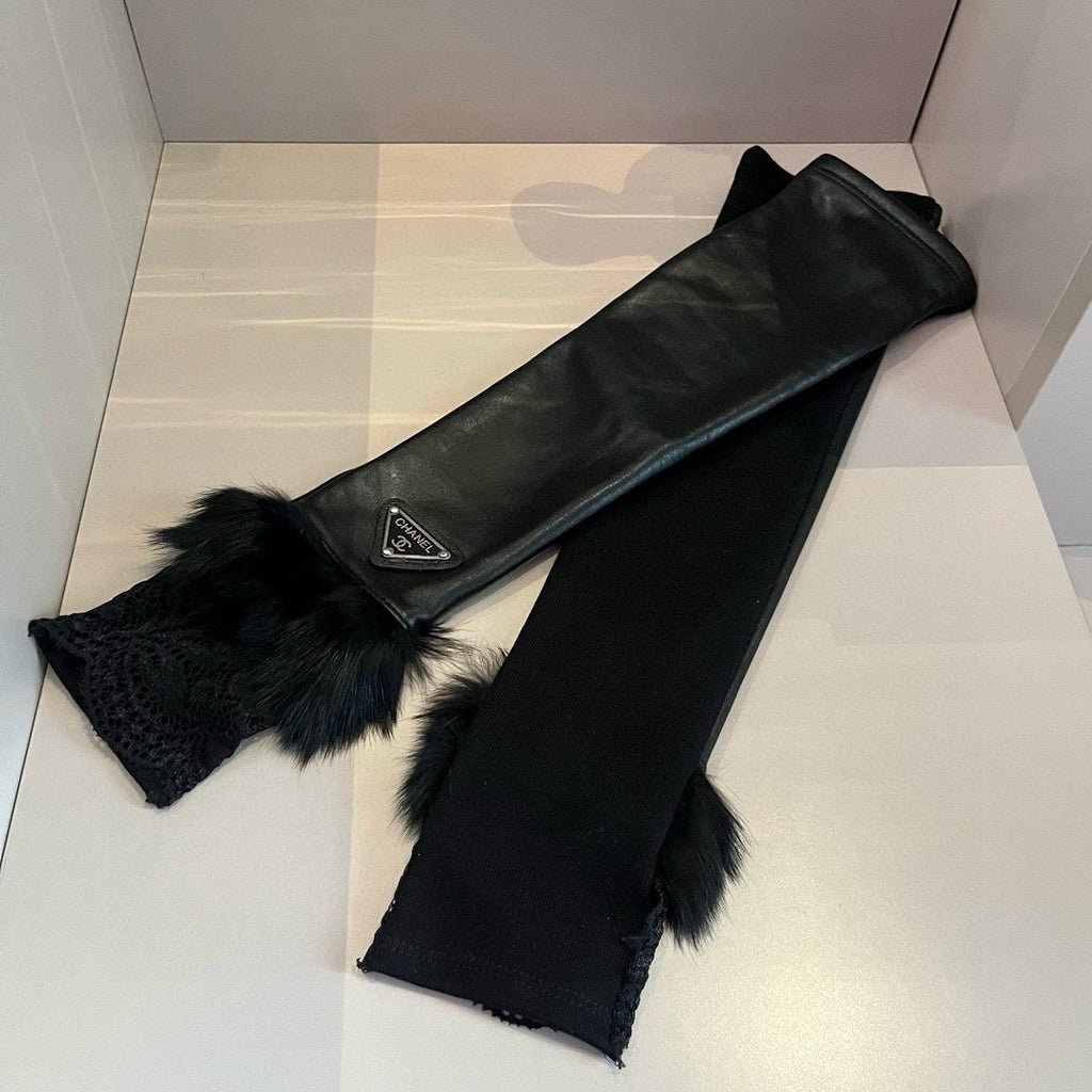 CHANEL FINGERLESS LONG GLOVES IN BLACK LAMBSKIN WITH RABBIT FUR 465799