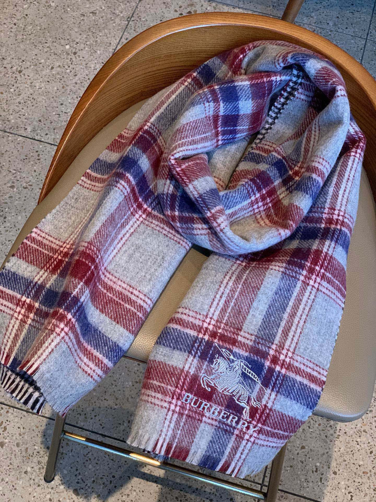 BURBERRY BBR SCARF IN CASHMERE 488226
