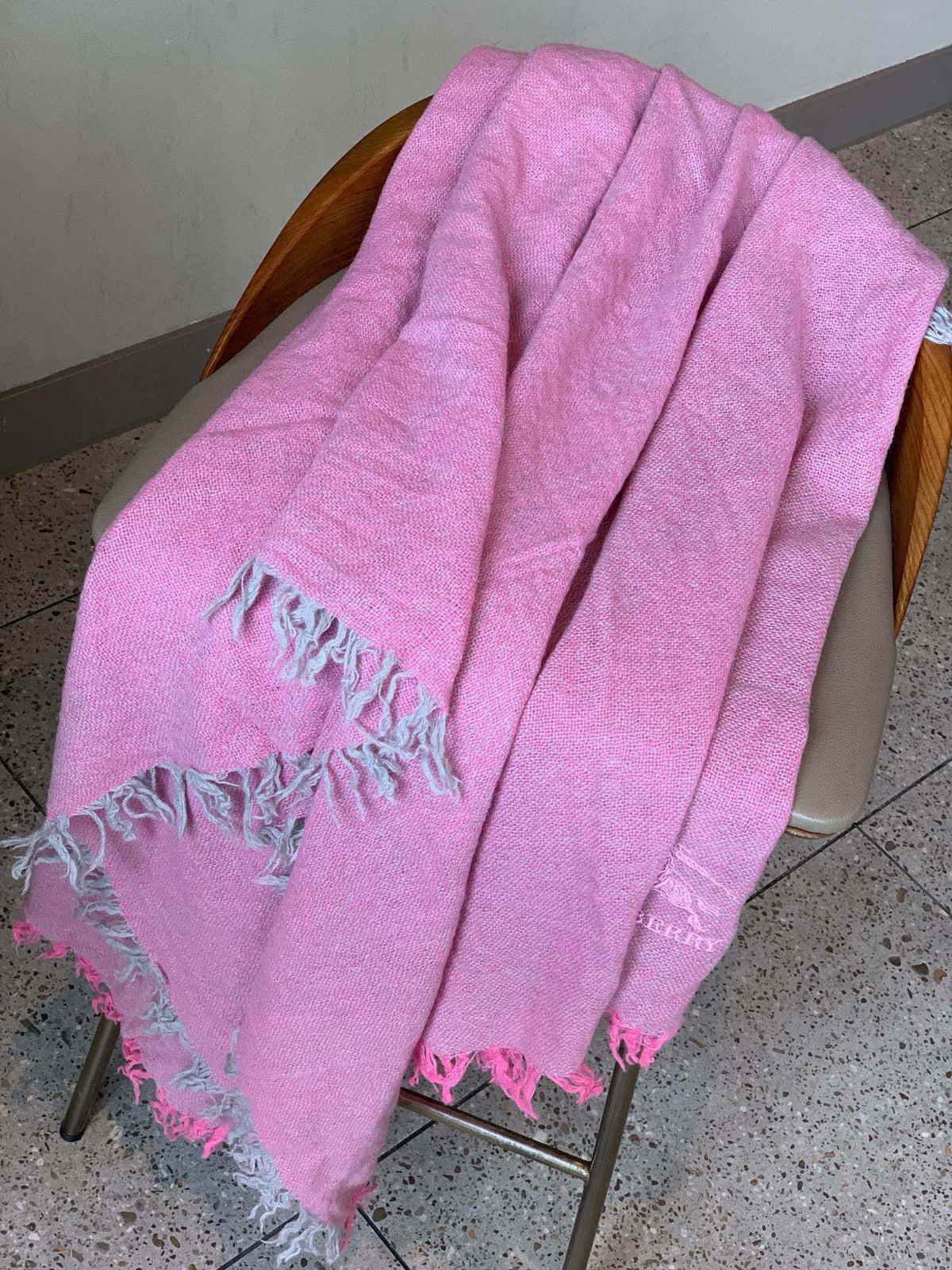BURBERRY BBR SCARF 220 CM IN CASHMERE 488266