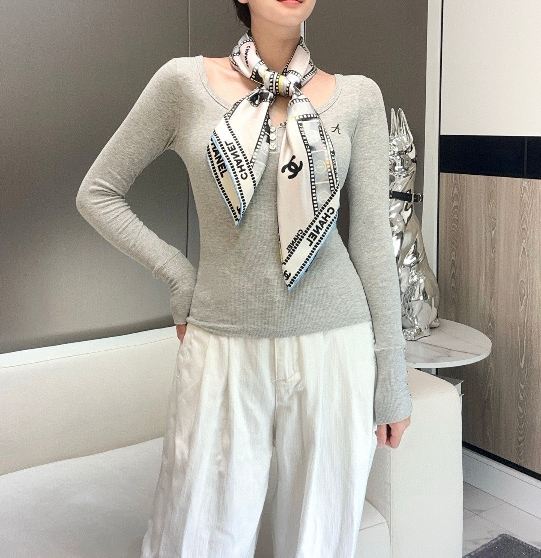 CHANEL 25S SCARF 88 IN SILK 737190