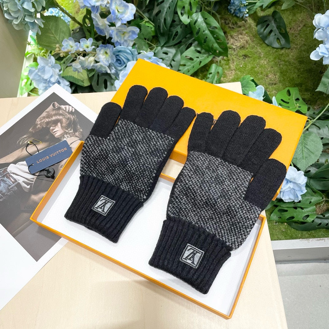 LOUIS VUITTON LV GLOVES IN BLACK WOOL 462428