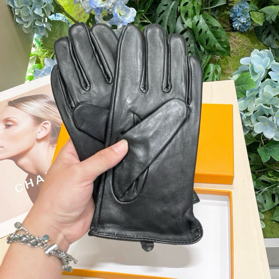 LOUIS VUITTON LV GLOVES IN BLACK LAMBSKIN 464977