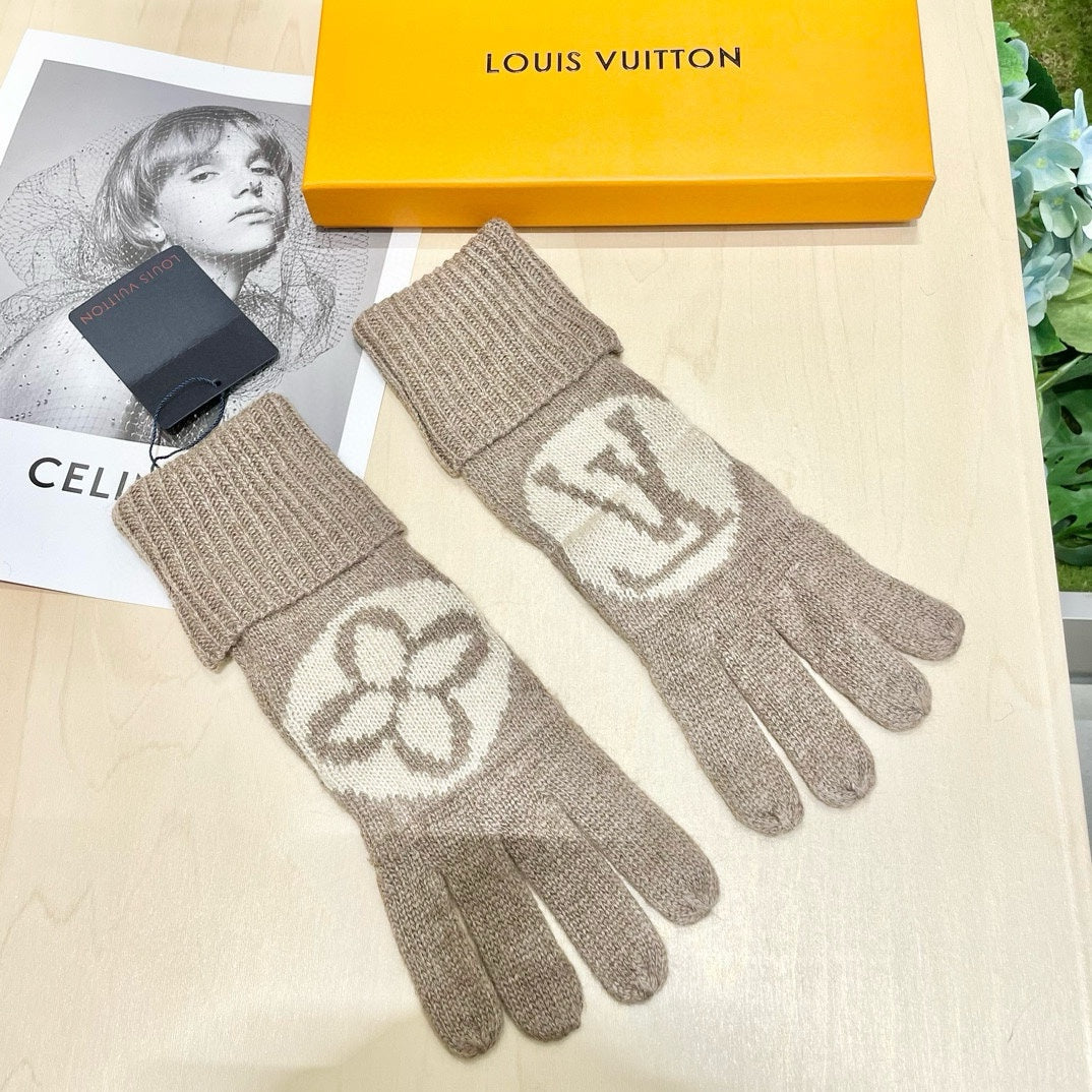 LOUIS VUITTON LV GLOVES IN DESERT BROWN WOOL 464990