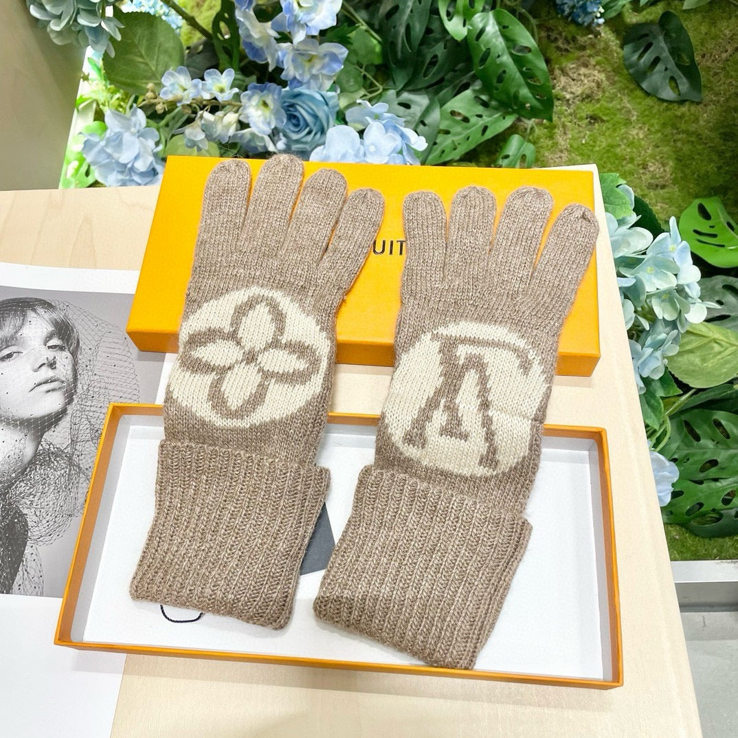 LOUIS VUITTON LV GLOVES IN DESERT BROWN WOOL 464990
