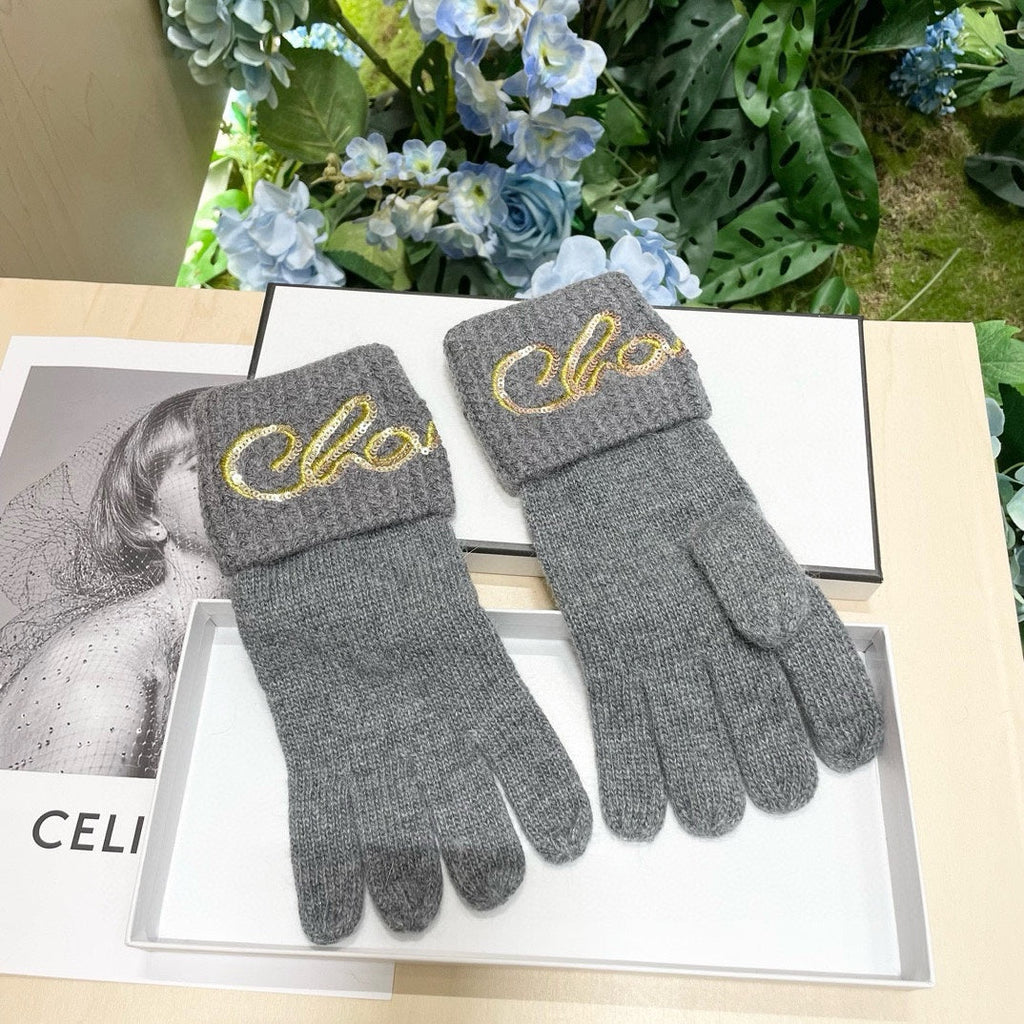 CHANEL GLOVES IN DOVE GRAY WOOL WITH YELLOW LOGO 465777