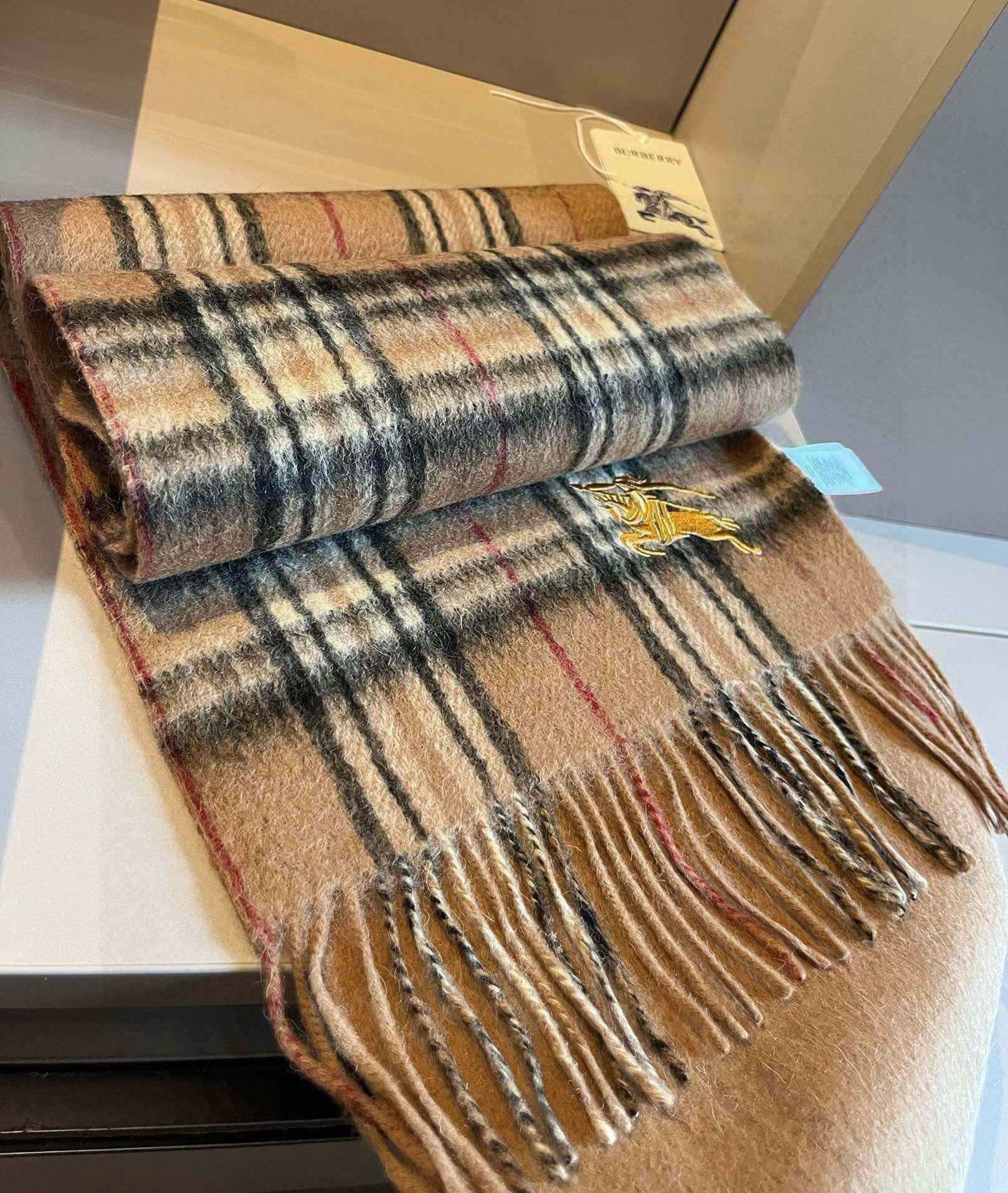 BURBERRY BBR SCARF 180 CM IN CASHMERE 483535