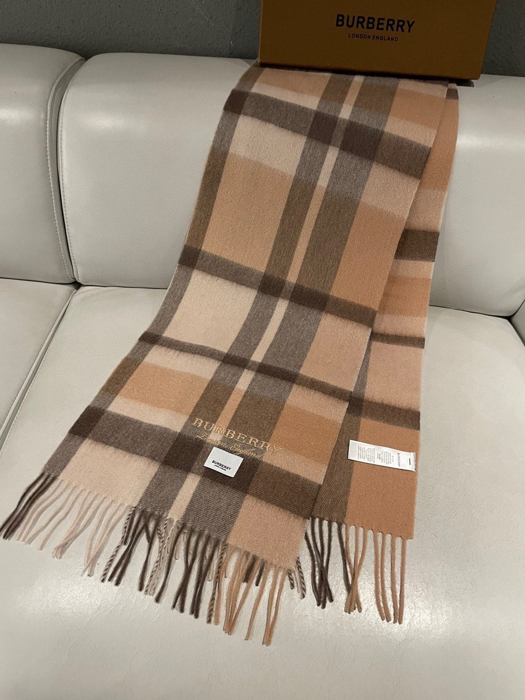 BURBERRY SCARF 180 CM IN CINNAMON BROWN CASHMERE 408784