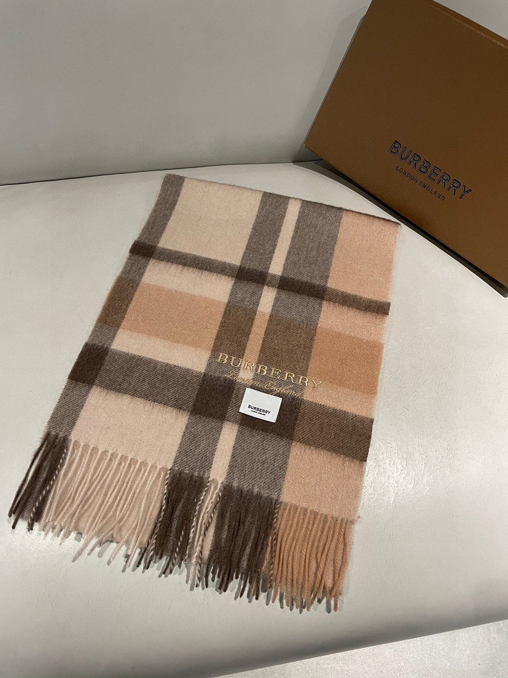 BURBERRY SCARF 180 CM IN CINNAMON BROWN CASHMERE 408784