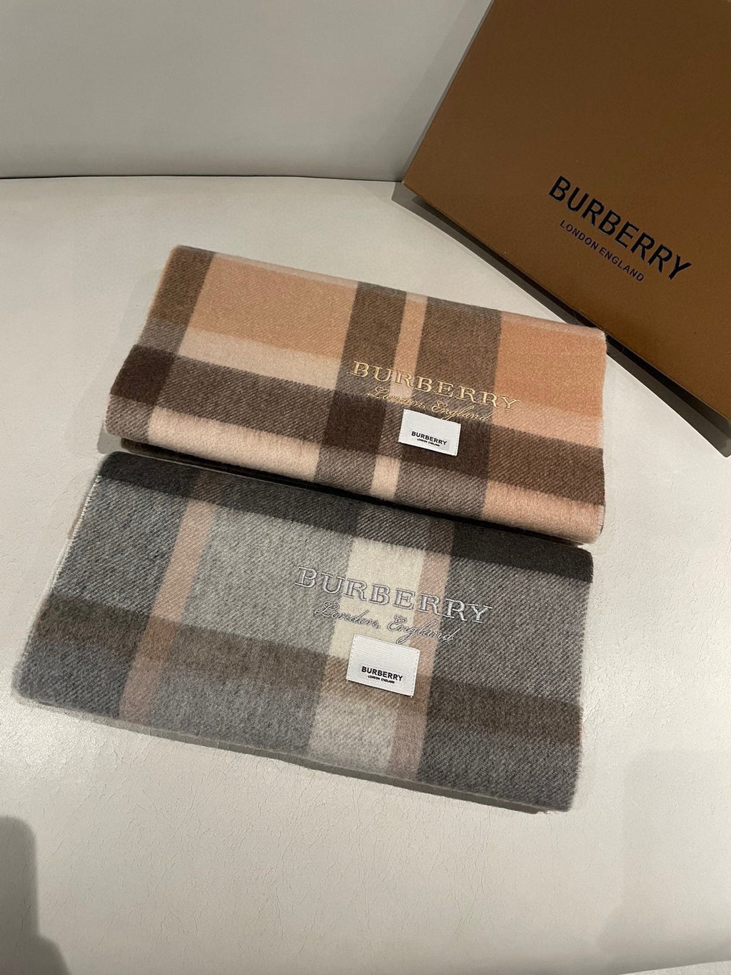 BURBERRY SCARF 180 CM IN CINNAMON BROWN CASHMERE 408784