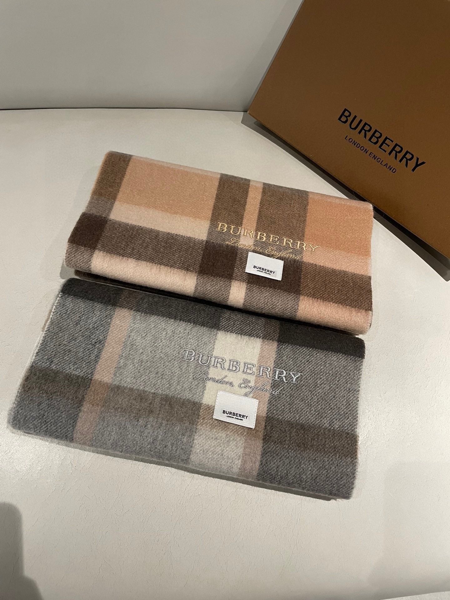 BURBERRY SCARF 180 CM IN CINNAMON BROWN CASHMERE 408784