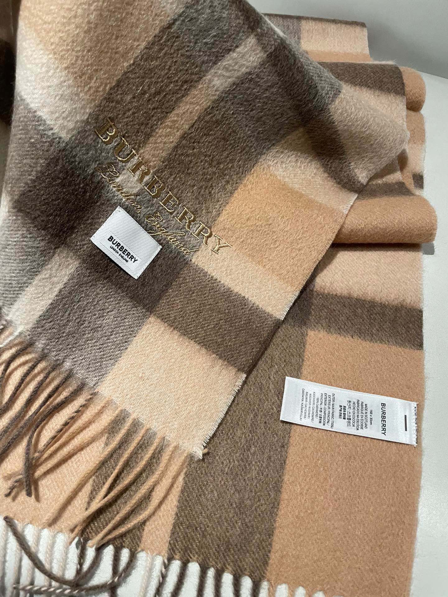 BURBERRY SCARF 180 CM IN CINNAMON BROWN CASHMERE 408784