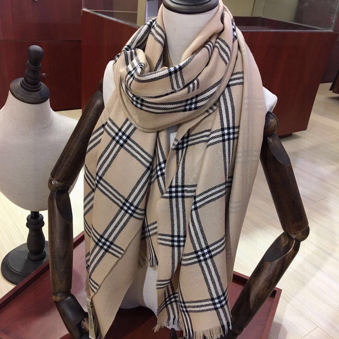 BURBERRY BBR SCARF 190 CM IN CASHMERE 508440