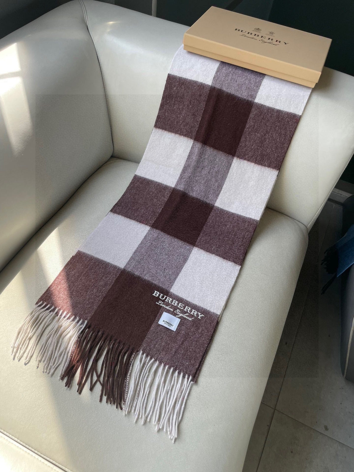 BURBERRY BBR SCARF 180 CM IN CASHMERE 538302
