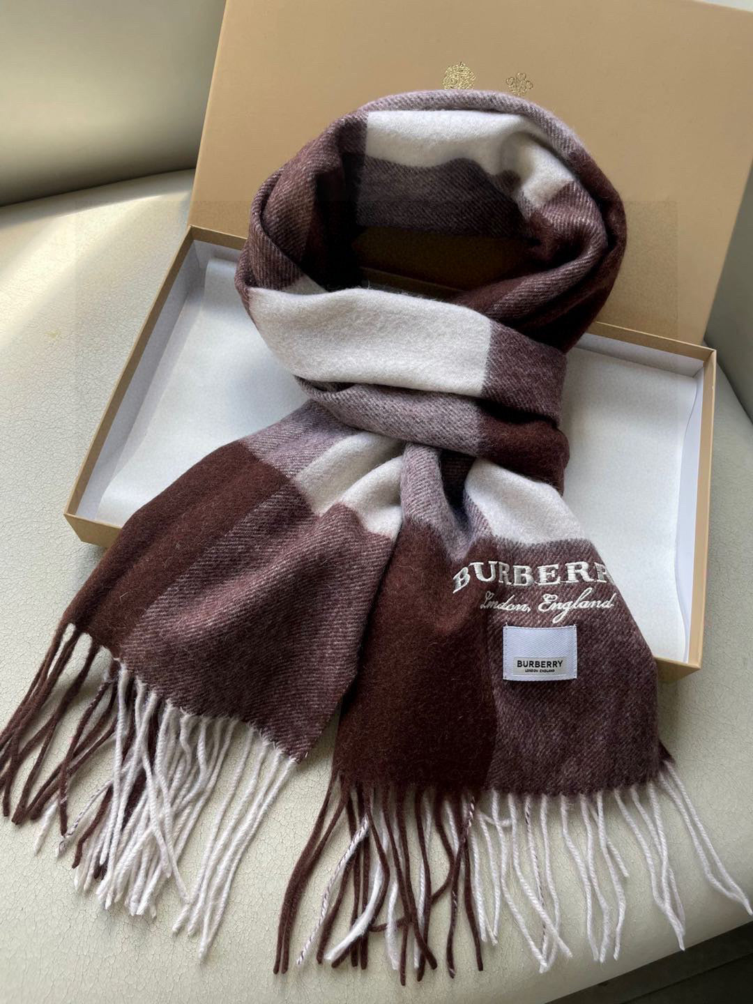 BURBERRY BBR SCARF 180 CM IN CASHMERE 538302
