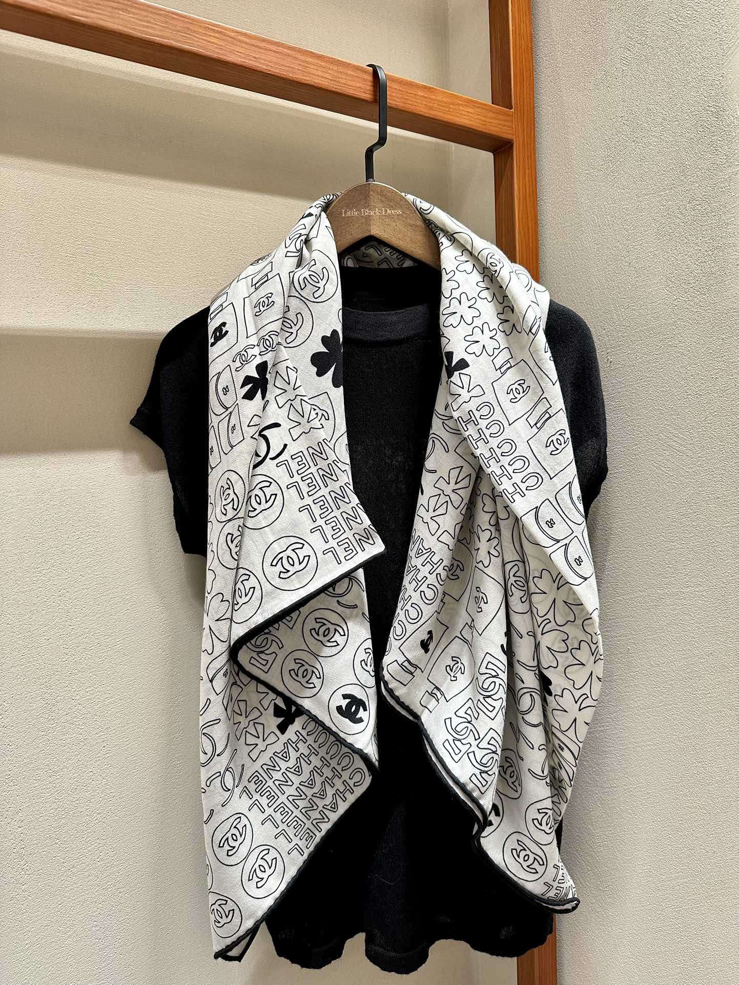 CHANEL SQUARE SCARF 140 CM IN WHITE MONOGRAM SILK 403998