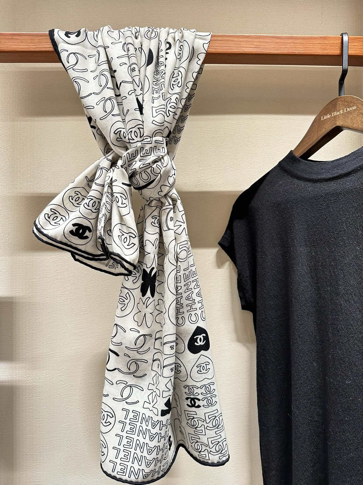 CHANEL SQUARE SCARF 140 CM IN WHITE MONOGRAM SILK 403998