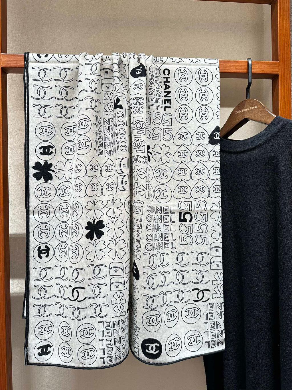 CHANEL SQUARE SCARF 140 CM IN WHITE MONOGRAM SILK 403998